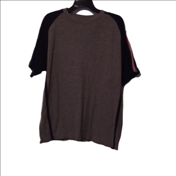 💙🌺 Gray And Blue Shirt - Picture 4 of 9